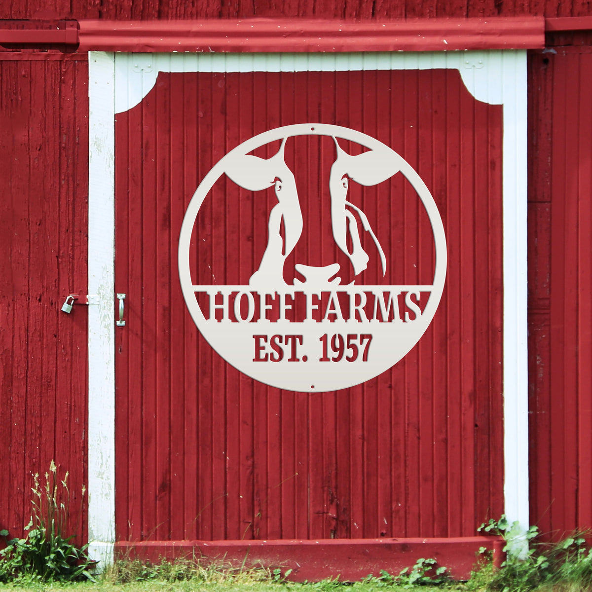 Cow Farm Metal Sign, Custom Gift For Cattle or Dairy Farmer, Round Business Sign, Gift for Mother Father Grandma Grandpa, Indoor or Outdoor