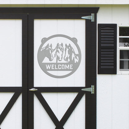 Charming Horse Welcome Sign – Unique Metal Decor for Animal Lovers - Ranch/Farm Welcoming Signs - Farmhouse Decoration - Housewarming Gift