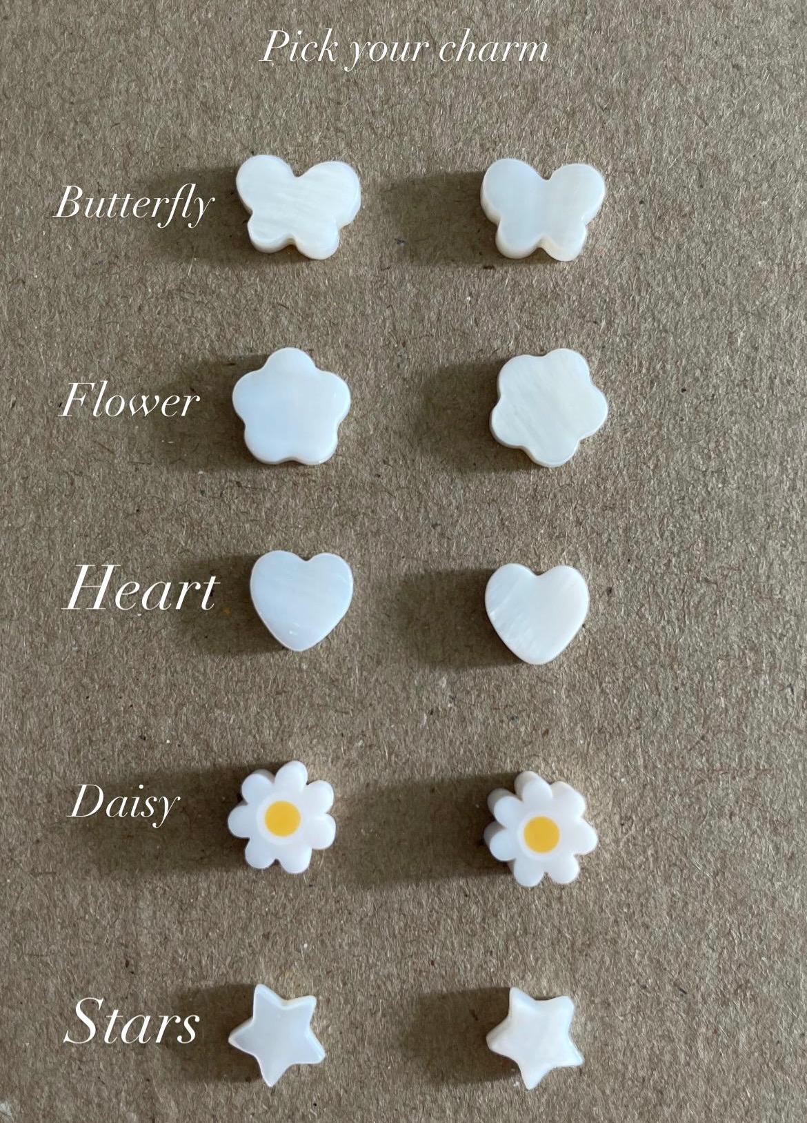 Butter yellow natural beads with mother of Pearl letter name necklace, kids beaded name necklace, gift idea for toddlers, Easter gift basket