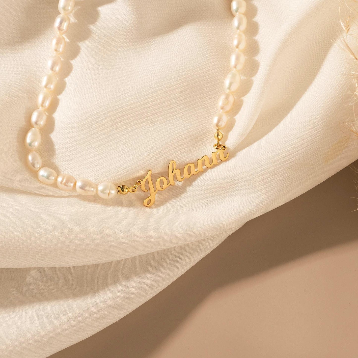 Personalized Pearl Name Necklace, Custom Name Necklace with Pearl Chain, Personalized Gift for Mother, Bridesmaid Gift, Necklace for Women