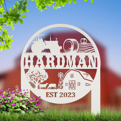 Farm Sign Metal Yard Stake, Customizable Outdoor Gift, Lawn Decoration with Cows and Hay Fields, Livestock Small Business Signage Idea