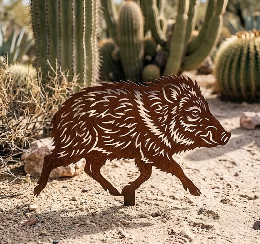 Rusty Metal Wild Boar Garden Stake, Rustic Pig Yard Art, Woodland Outdoor Garden Decor